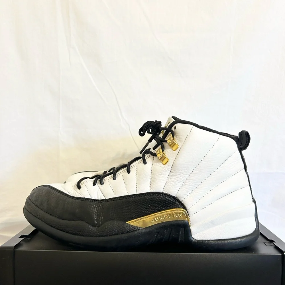 AUTHENTIC Jordan 12 Retro “Royalty” size 11.5 CT8013-170 2021 PRE-OWNED